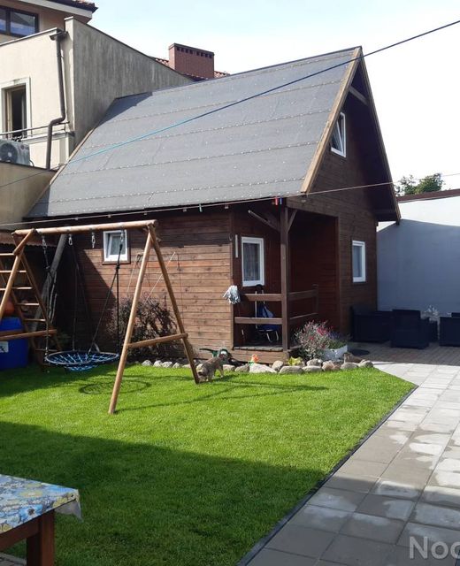 Domek drewniany i pokoje gościnne u Buczka