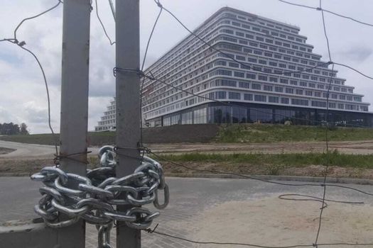 Budowany Hotel Gołębiewski w Pobierowie