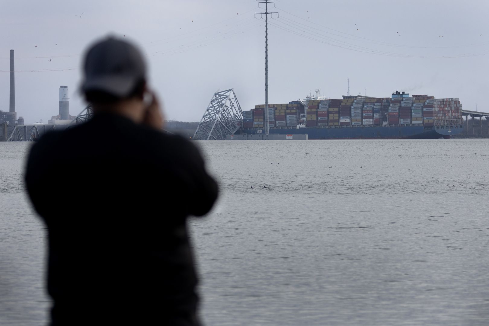 Search for missing after Baltimore bridge collapse suspended