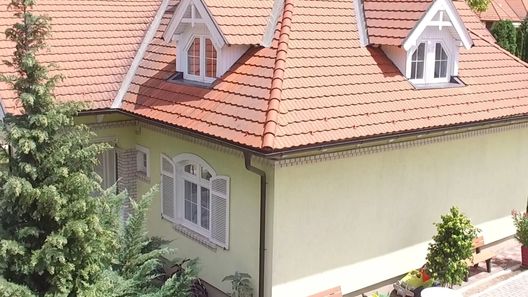 Dió Apartmanok Balatonboglár (1)