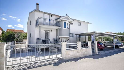 Apartments Crystal Vodice (1)