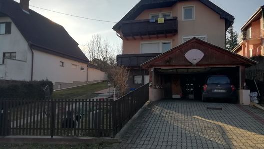 Petra Apartman Alsópáhok (1)