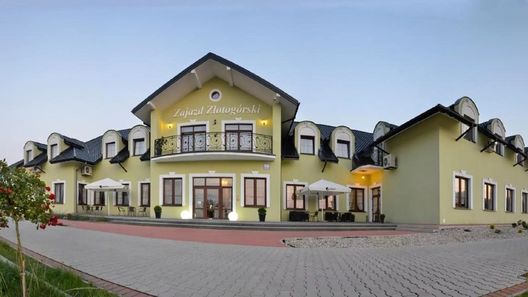 Hotel Złotogórski Daniszew (1)