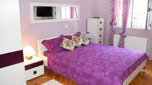 Apartmanok Parkolóhellyel Makarska - 9696 (1)