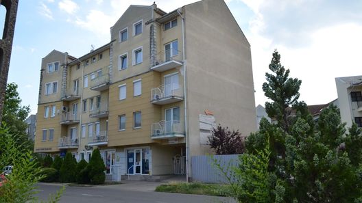 Gabi Apartman Hajdúszoboszló (1)