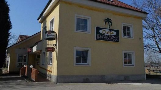 Penzion a restaurace Oáza Štětí (1)