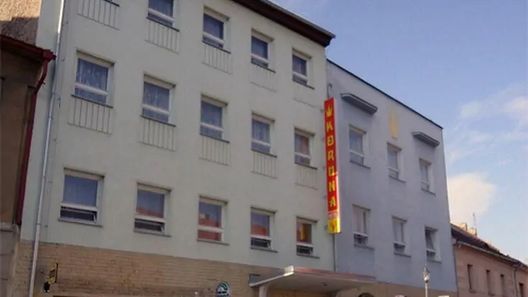 Hotel Koruna Roudnice nad Labem (1)