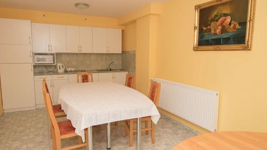 Farkas Apartman Sárvár (1)