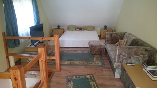 Parti Sétány Apartman Balatonfűzfő (1)