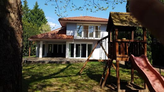 Megtart-lak Villa Balatonszárszó (1)