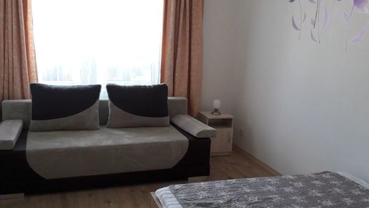 Napfény Apartmanház Balatonberény (1)