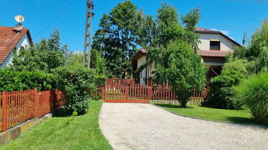 Ani House Üdülőház Balatonmáriafürdő (1)