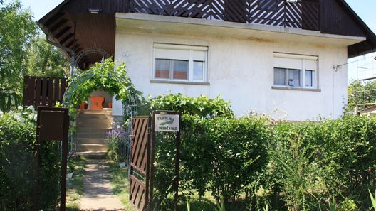 Pántlika Apartman Balatonakali (1)