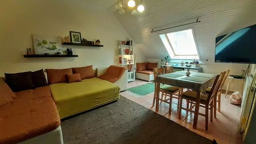 Zozi Családi Apartman Eger (1)