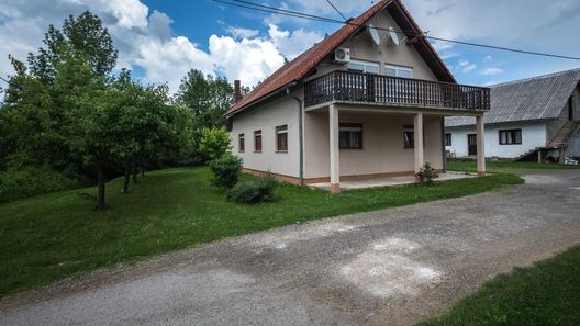 Apartmanok Parkolóhellyel Smoljanac, Plitvice - 14979 Smoljanac (1)