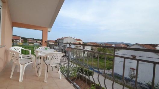 Apartmanok Parkolóhellyel Sukosan, Zadar - 17027 Sukošan (1)