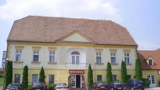 Hotel Club Vranovská Ves (1)