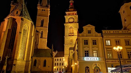 Hotel POD VĚŽÍ Hradec Králové (1)