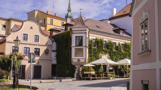 Restaurace a hotel Bílá paní s.r.o. Jindřichův Hradec (1)