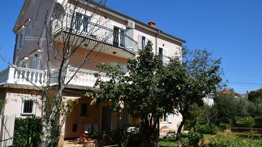 Apartments Jelka Njivice (1)