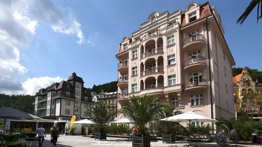 Art Deco WOLKER Karlovy Vary (1)