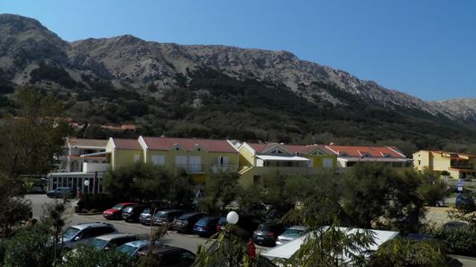 Apartmani Zarok I Baska (1)