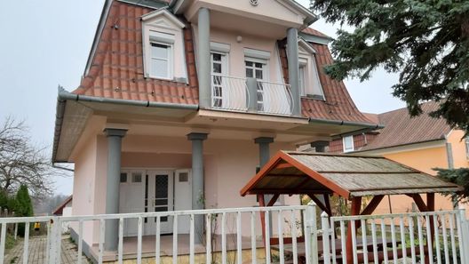 Lusti Apartman Zalakaros (1)