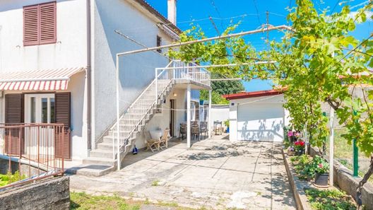 Apartments Karneol Biograd (1)