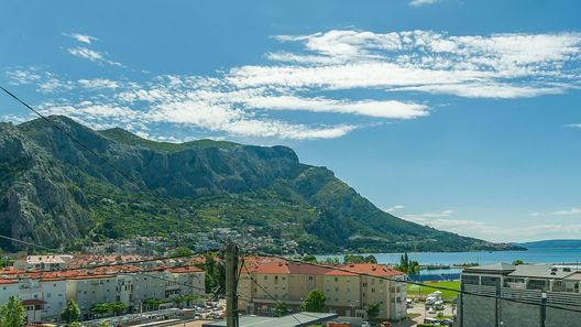 Apartment Marinko Omis (1)