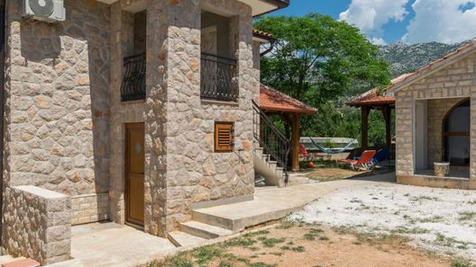 House Paklenica Stone I Seline (1)