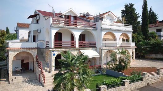 Apartments Presecan Malinska Krk (1)