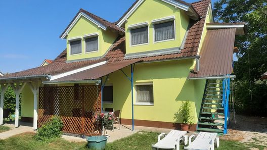 Gáspár Apartman Balatonberény (1)