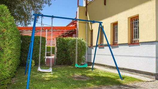 Familia 2 Apartman Balatonmáriafürdő (1)