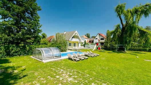 Hervai Villa Balatonmáriafürdő (1)