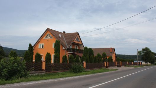 Casa de oaspeți Panoramă Vlăhița (1)