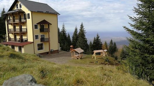 Hotel & Restaurant Muntele Mic Borlova (1)