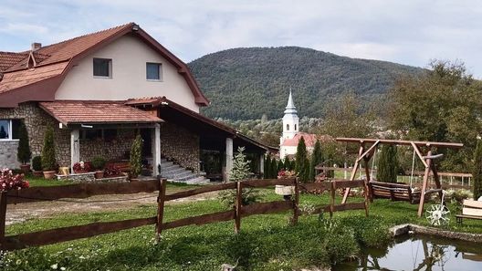 Vila Vali Șuncuiuș (1)