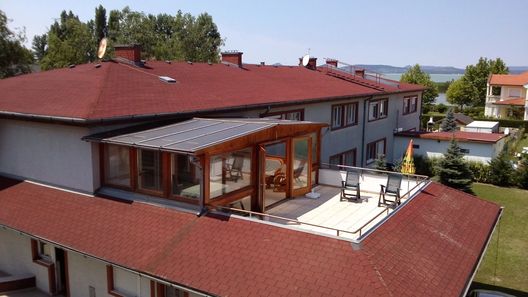 Eleanor Apartman Balatonboglár (1)