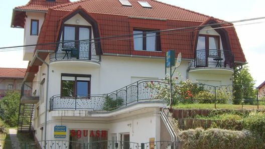 Sunnyside Apartman Siófok (1)