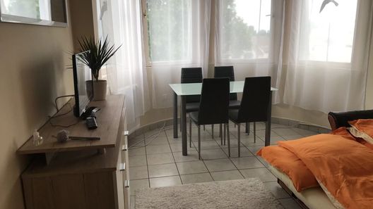 Visit Apartman Tiszafüred (1)