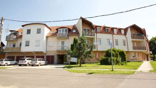 Adri Kölcsey Apartman Hajdúszoboszló (1)