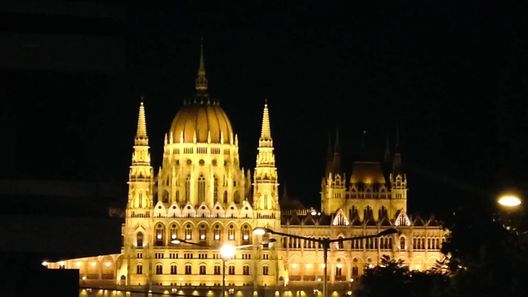 Bauhaus Studio with Parliament View Apartman Budapest (1)