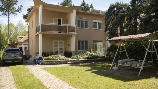 Flóra Aranypart Apartman Siófok (1)