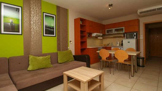 399 - Fiatalos Apartman Balatonőszöd (1)