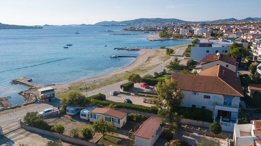 Apartment Robyn on the beach Srima (1)