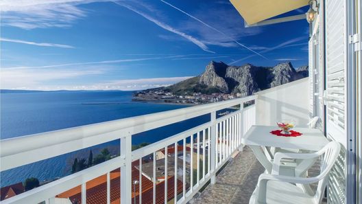 Apartman Omiš - CDE144 (1)