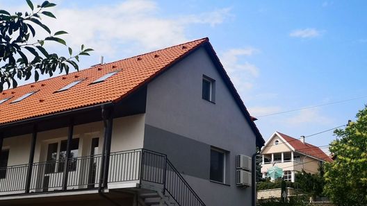 Dokk Apartman Balatonalmádi (1)