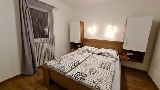 Holdudvar Apartman Gyula (1)