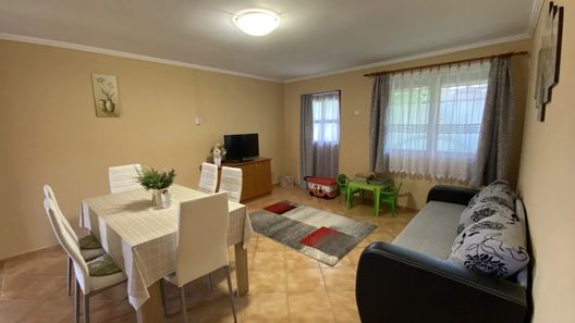 Napfény 2 Apartman Tiszafüred (1)