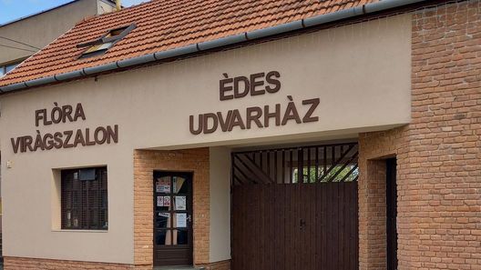 Édes Udvarház Edelény (1)